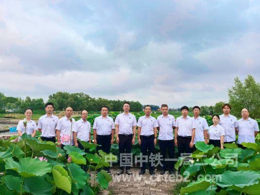 405efca18b2e03a16396a2f0d6fe33a8